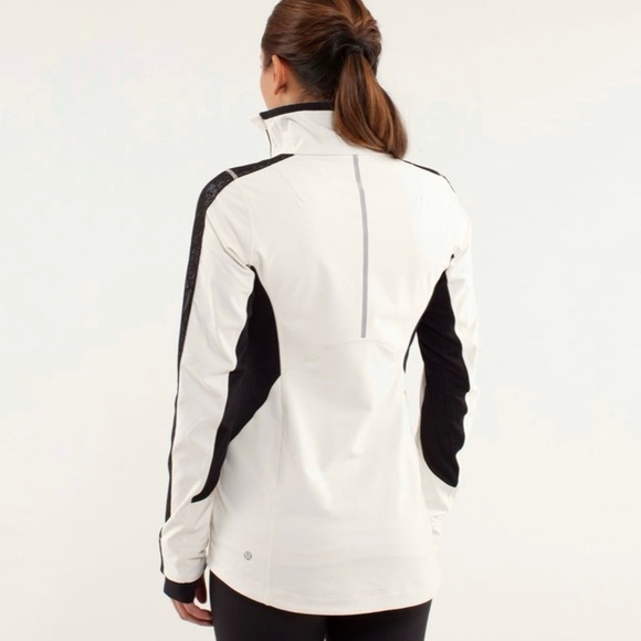 Lululemon Run Draft Dodger Jacket Polar Cream Black Laceoflage 6 - Picture 3 of 16